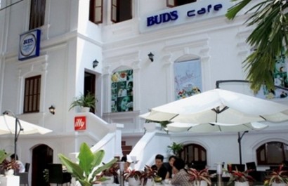  BUD'S cafe