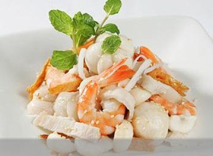 Gỏi măng cụt chua ngọt