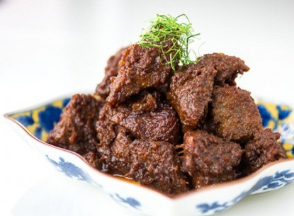 Thịt bò kho kiểu Indonesia 