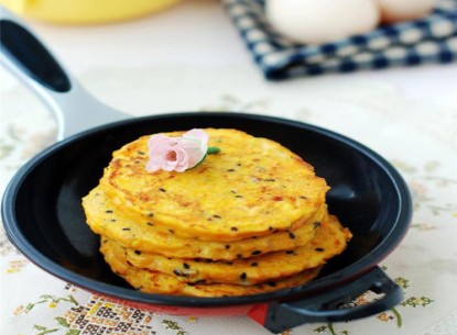 Bánh rán bí ngô cá hồi ngon lạ miệng
