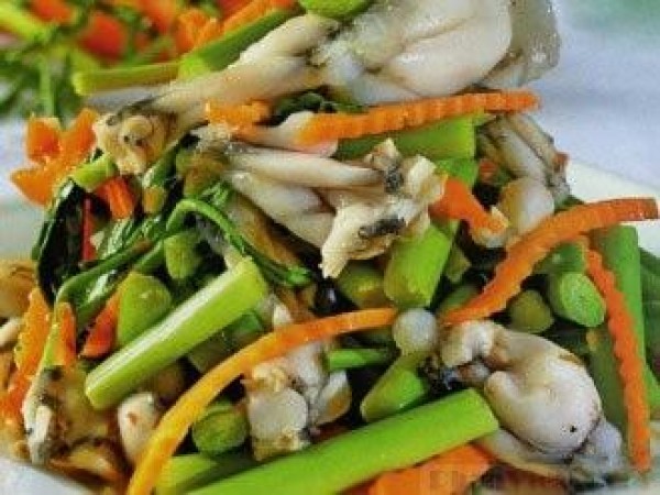 Kết quả hình ảnh cho Ếch trộn rau nhút