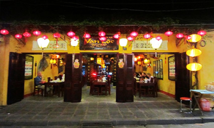 Nhà hàng Vạn Lộc 