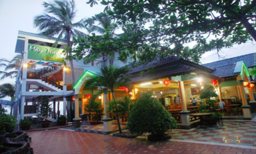 Nhà hàng Sóng Biển Xanh