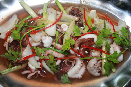 Image result for các món ăn từ bạch tuộc xào rau muống