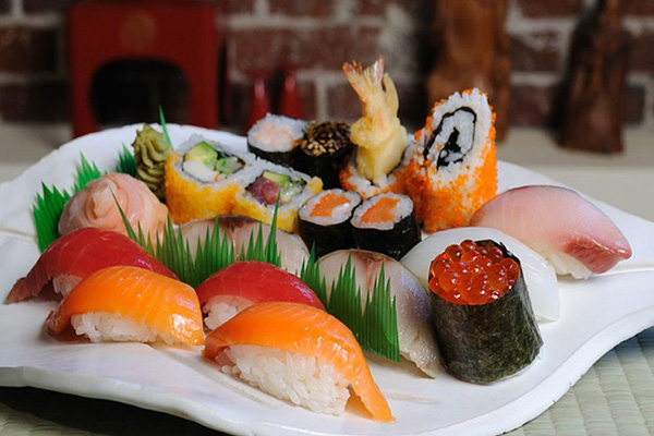 Sushi diem hap dan trong am thuc Nhat Ban
