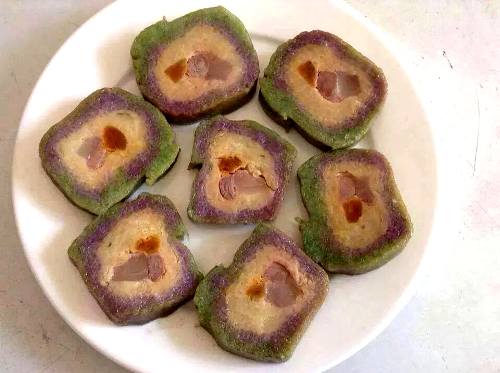 Bánh tét Trà Cuôn Bánh tét Trà Cuôn