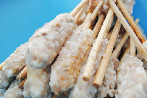 Nem lụi phố Đội Cấn Nem lụi phố Đội Cấn