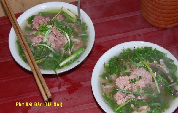 Phở xếp hàng