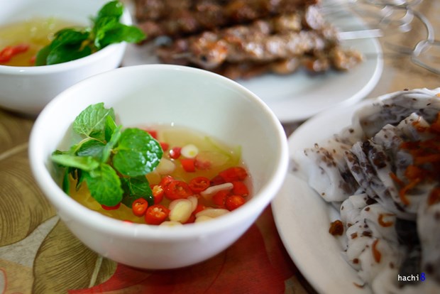Bánh cuốn thịt nướng Tú Lệ Bánh cuốn thịt nướng Tú Lệ