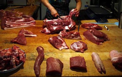 Thịt trâu, thịt lợn sề làm giả thịt bò