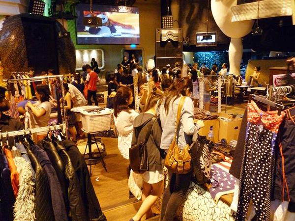 Zouk's Flea & Easy - Những chợ trời nổi tiếng ở Singapo