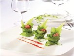 Bò nướng cuốn cải xanh