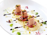 Jambon mortadella cuộn xúc xích Ý