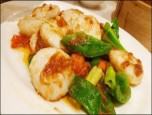 Cồi sò điệp áp chảo xốt chua ngọt