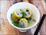 Canh khổ qua nhồi cá thác lác