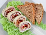 Chả gà cuốn nóng hổi