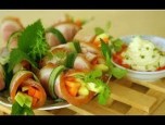 Chân giò hun khói cuộn xoài xanh