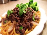 Nui xào thịt bò