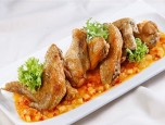 Gà chiên xốt táo