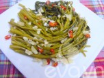 Rau muống ngâm chua giòn cay
