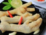 Chân gà ngâm giấm chua ngọt giòn dai