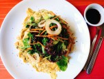 Salad trứng chiên
