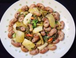 Bao tử cá Ba Sa xào dưa chua