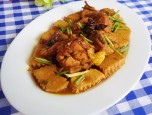 Thịt gà kho măng