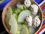 Bí đao nấu giò sống