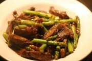 Vị Lạ Bò Xào Măng Tây