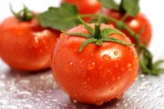 Tẩy da chết bằng cà chua 