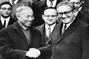 Rượu quốc lủi làm mê mẩn cả ngài cố