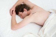 Làm gì khi ngộ độc rượu?