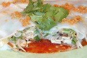 Phở cuốn hấp lạ mà ngon