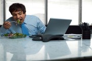 Ăn trưa công sở thế nào để luôn có vóc dáng chuẩn?