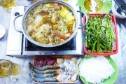 Đến Sài Gòn ăn "Lẩu pê đê"