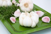 Những lưu ý khi chọn, bảo quản và chế biến tỏi