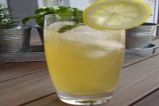 Pha chế Cocktail real remonade 
