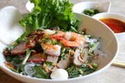 Thương hiệu ẩm thực: Hủ tiếu Nam Vang