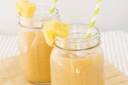 Làm sinh tố nhiệt đới cho làn da hồng hào