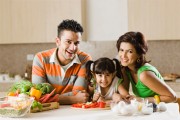 Bí quyết giúp bé hay ăn chóng lớn