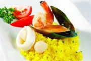 Thứ 4 đổi món với Cơm nấu Hải sản kiểu Tây Ban Nha