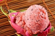 Tự làm Kem thanh long cho ngày hè