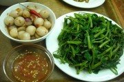 Hè về, lắng đọng hồn quê “rau muống với cà”