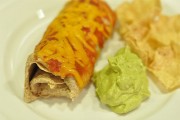 Enchilada nhân thịt lợn cho bữa sáng lạ miệng