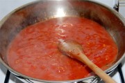 Làm nước xốt cà chua và xốt ớt xanh nóng 