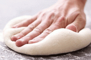 Cách xử lý bột mì để làm bánh ngon