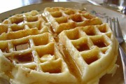 Bánh Waffles bơ sữa
