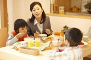  Bữa sáng ấm áp với bánh waffle chuối