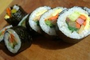 Làm cơm cuộn nhanh mà đủ chất